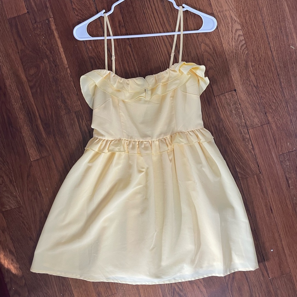 CUTE YELLOW DRESS FOR SPRING